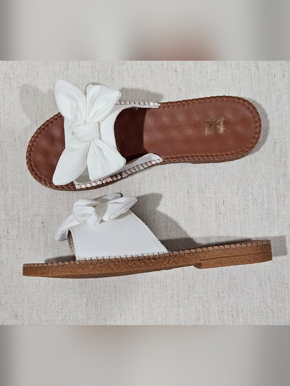 White Bow Slide Sandals for Women - Picture 2 of 4